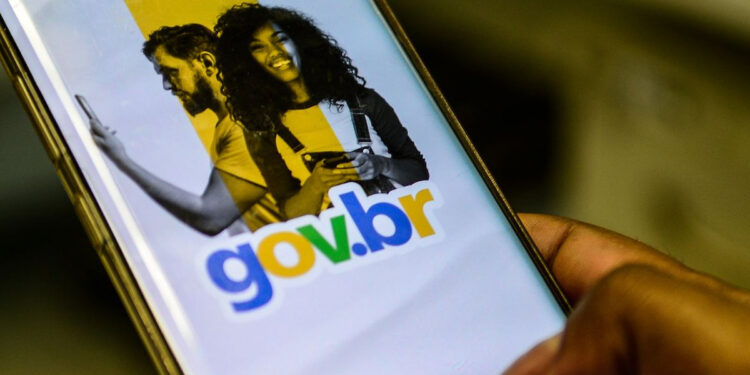 Alerta do Governo Federal sobre novo golpe que promete mais de R$ 1 mil