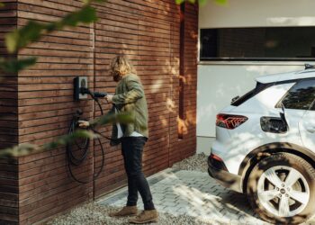 Carro elétrico mais barato do Brasil chegou por menos de R$ 70 mil e com autonomia de 201 km