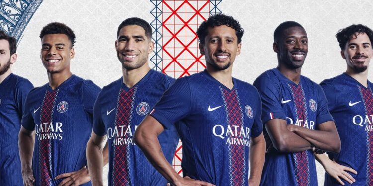 PSG negocia com atacante e deve fazer oferta por defensor do Barcelona