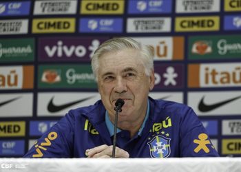Carlo Ancelotti ganha quase 6 vezes mais que os 3 goleiros da Seleção Brasileira somados