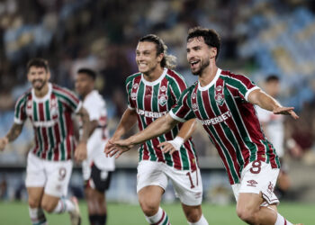 Fluminense aceita proposta de 15 milhões de euros para negociar Martinelli