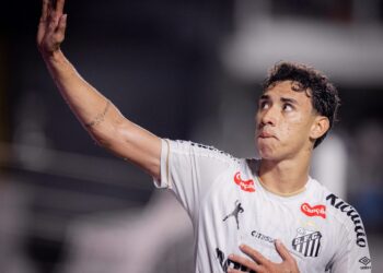 Por R$ 71 milhões, Santos topa negociar Gabriel Bontempo com o futebol europeu