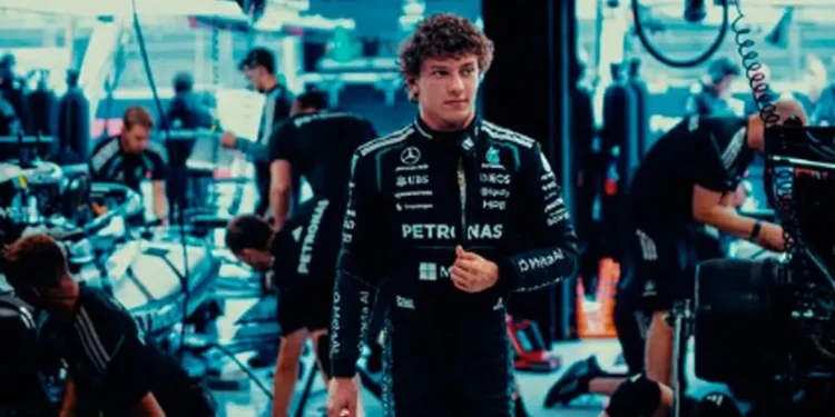 Antonelli surpreende geral e topa substituir Hamilton na Ferrari