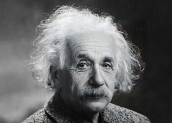 Albert Einstein uma vez disse: “A vida é como andar de bicicleta: se você quiser manter o equilíbrio, continue pedalando para a frente.”