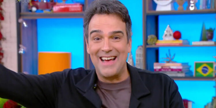 Enquanto campeão do BBB ganha quase R$ 3 milhões, salário de Tadeu Schmidt não fica atrás
