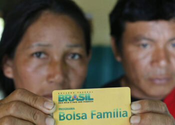 Beneficiários do Bolsa Família poderão ter mais dificuldade para pagar contas em 2027