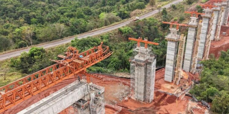 Maior fábrica do Brasil vai gerar 14.000 empregos e nova ferrovia de R$ 2,4 bilhões entra no projeto
