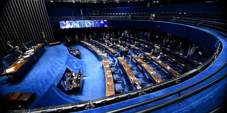 É permitido votar em candidatos de outros estados para o Senado?