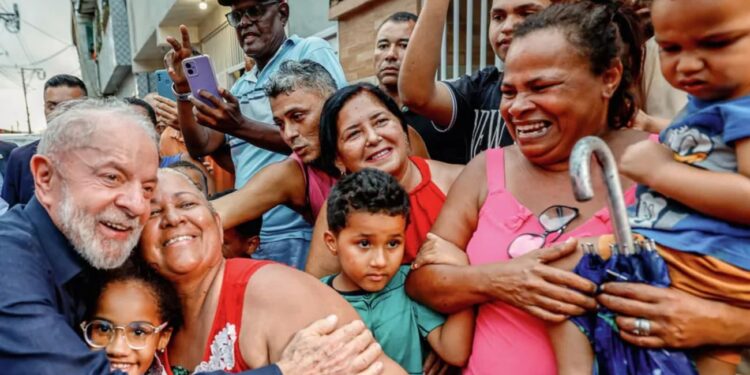 Novo valor do Bolsa Família começa a ser pago já em outubro? Confirmado