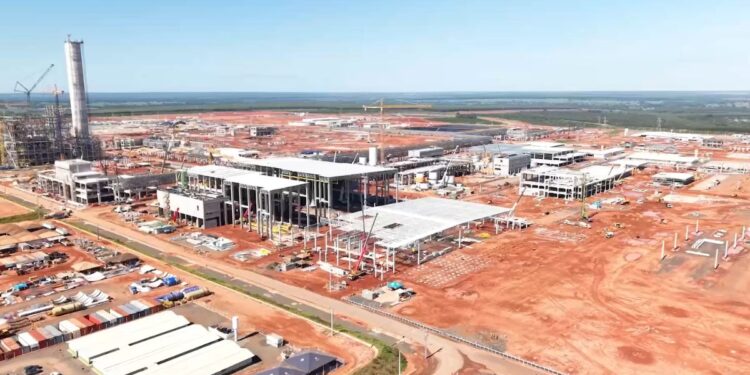 Maior fábrica do mundo sai do papel no Brasil e colaboradores poderão ganhar até CNH