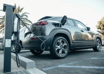 Carro elétrico barato brasil muda