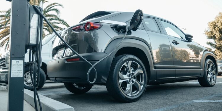 Carro elétrico barato brasil muda
