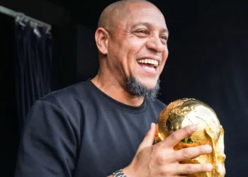 Fortuna de Roberto Carlos ainda é gigantesca mesmo perdendo 99% do que ganhou no futebol
