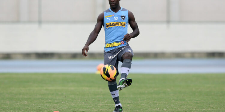 Vazou o salário de Seedorf como novo técnico do Corinthians