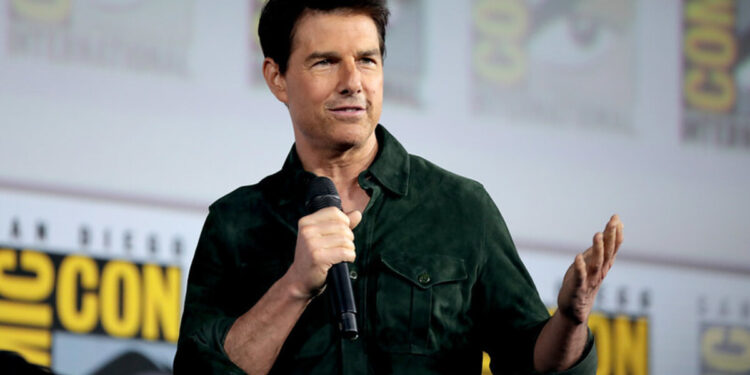 Novo filme de Tom Cruise fracassa e será removido de 76% salas em apenas uma semana