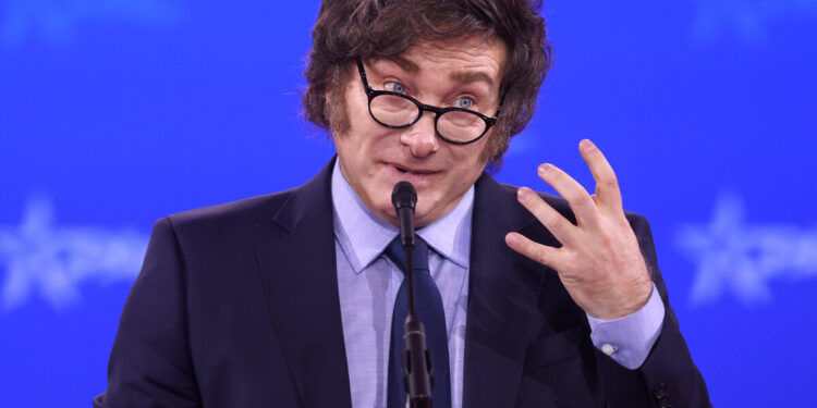 Javier Milei, presidente da Argentina, toma decisão surpreendente logo após reeleição de Lula