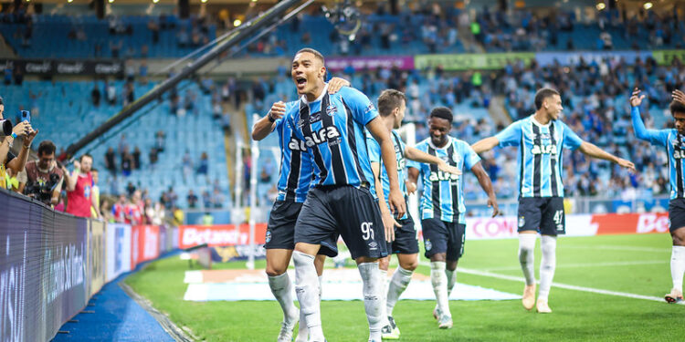 Vazou o salário que o Vasco ofereceu para Carlos Vinícius