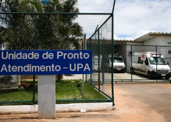 Gabriel levou o filho às pressas para a UPA e ao voltar ao trabalho ouviu do patrão que perderia um dia de férias por causa da falta