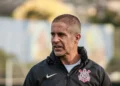 Sylvinho no Corinthians: salário do técnico é tão baixo que chama atenção