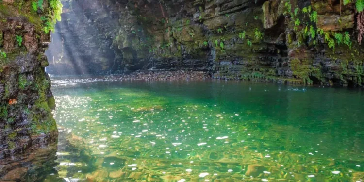 ‘Vale Mágico’: Paraíso catarinense com cachoeira e natureza exuberante ganhou o apelido de imigrantes italianos