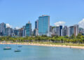 Ilha brasileira vira a cidade mais competitiva do país e também possui o m² mais caro