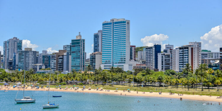 Ilha brasileira vira a cidade mais competitiva do país e também possui o m² mais caro