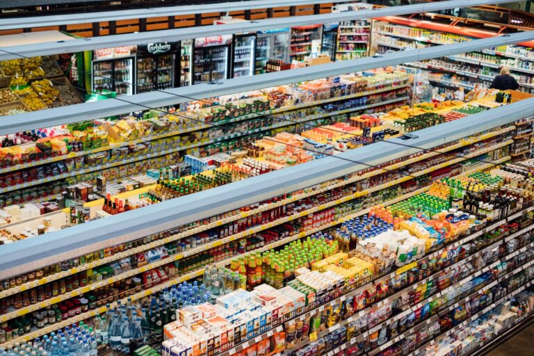 Nova definição supermercados fechem domingos