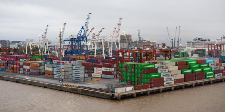 Novo porto bilhão gerar empregos