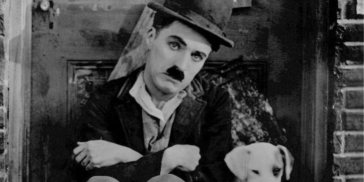 Charles Chaplin sobre o amor: “Seu coração não é estrada para passeio de muitos. Seu coração é lugar que só fica quem faz por merecer”