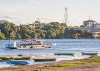 Cidade mais promissora do Nordeste deixa turistas encantados com passeios pelo Rio São Francisco