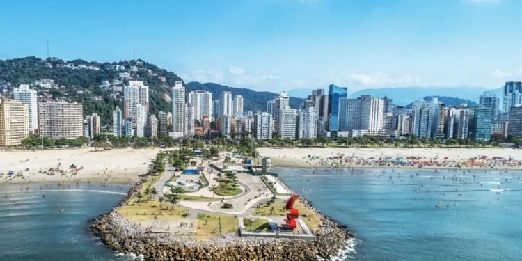 Cidade a 80 km de São Paulo vira paraíso dos idosos com moradias exclusivas para quem passou dos 60 anos