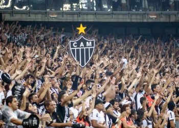 Meia se despede do Corinthians e acerta para jogar no Atlético-MG